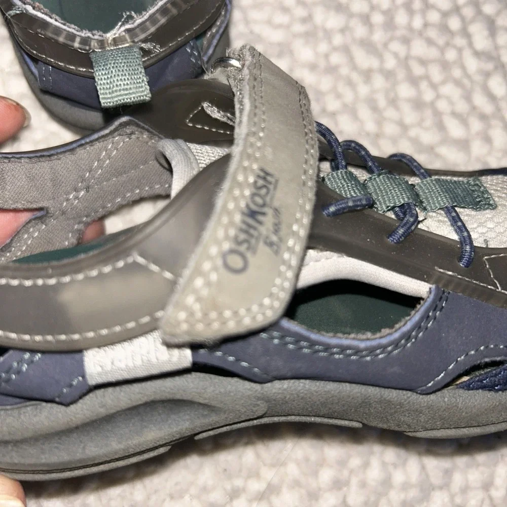 OshKosh Bgosh EverPlay Kids Navy Blue Grey Closed Toe Water Hybrid Sandals 10.5